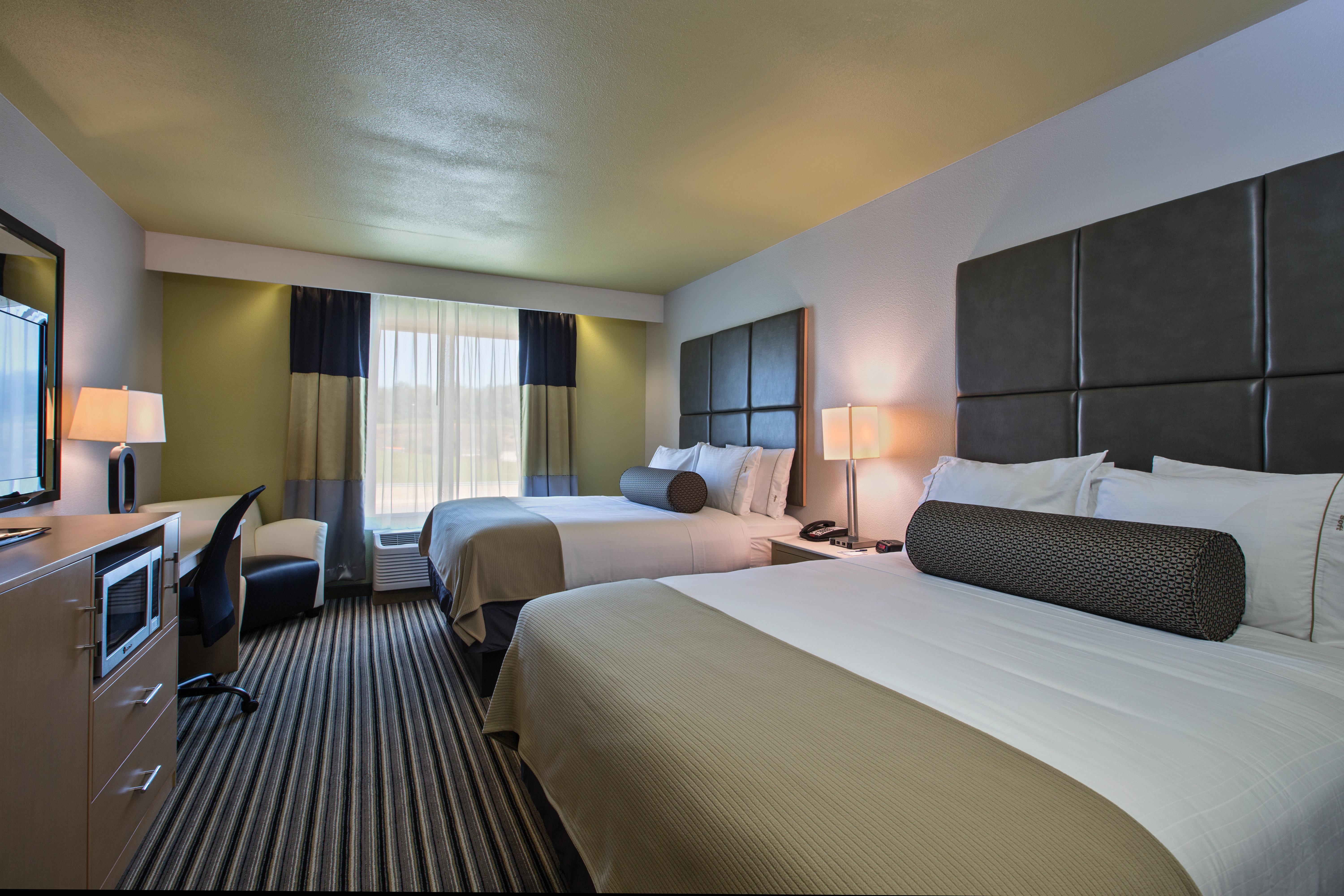 Holiday Inn Express & Suites Carlisle By Ihg Exterior photo