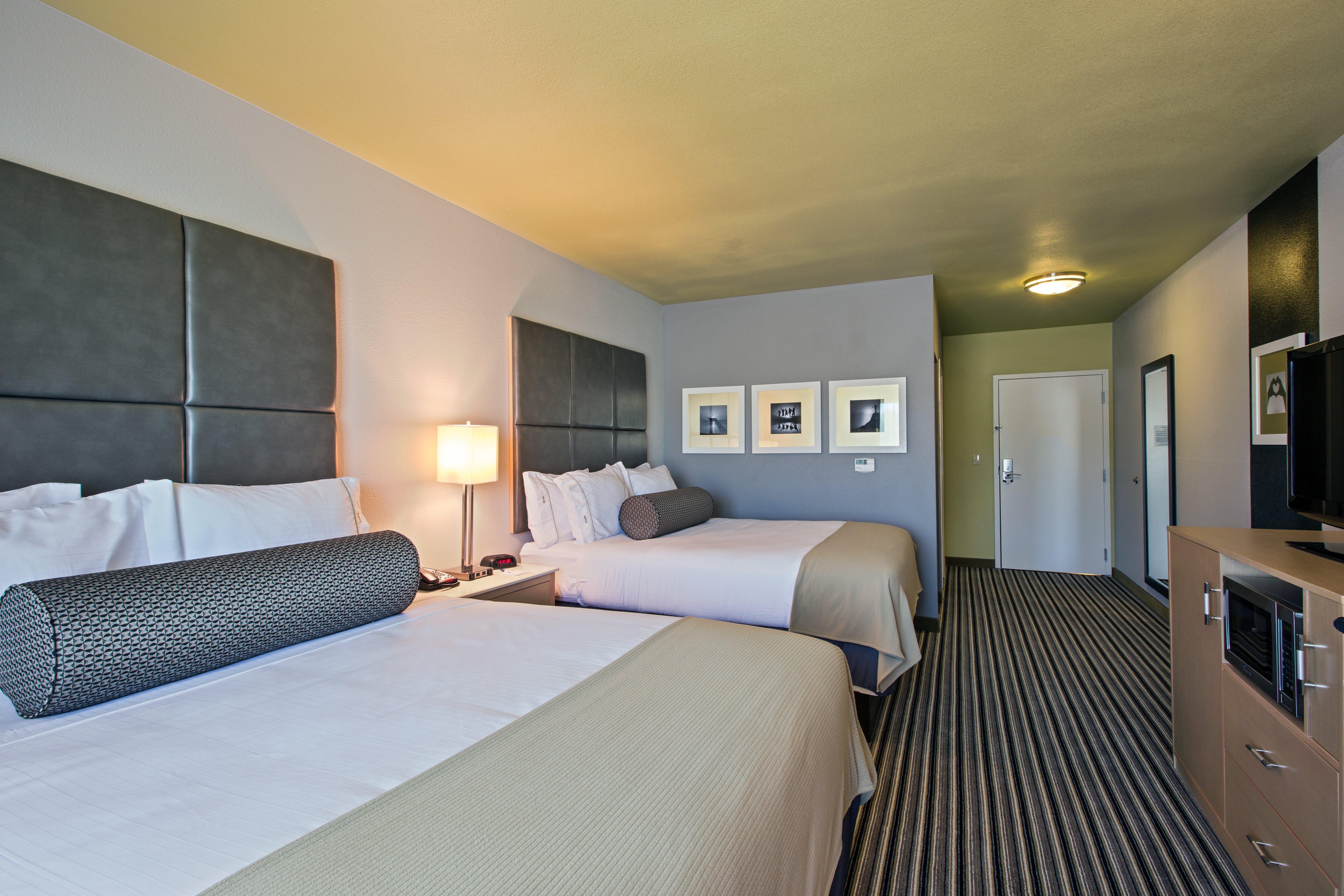Holiday Inn Express & Suites Carlisle By Ihg Exterior photo