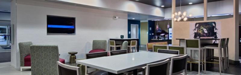 Holiday Inn Express & Suites Carlisle By Ihg Exterior photo